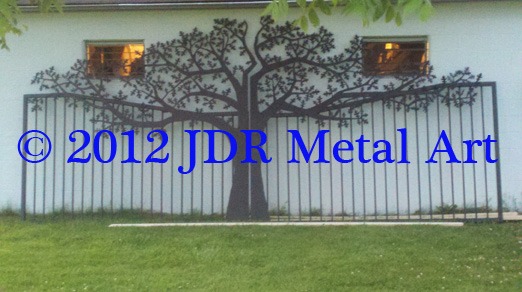 JDR Metal Art plasma cut oak tree entrance gate