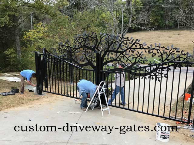 Driveway gate installed in Louisville, Kentucky by JDR Metal Art Oct 2016