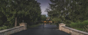 Metal driveway gate made for Dublin, Ohio driveway entrance.