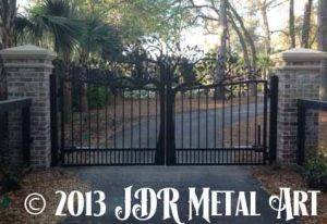 South Carolina Metal Gates with Tree Design